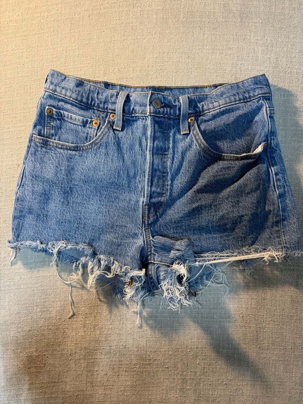 Levi's 501 Original Cut-Off Denim Shorts Size W30